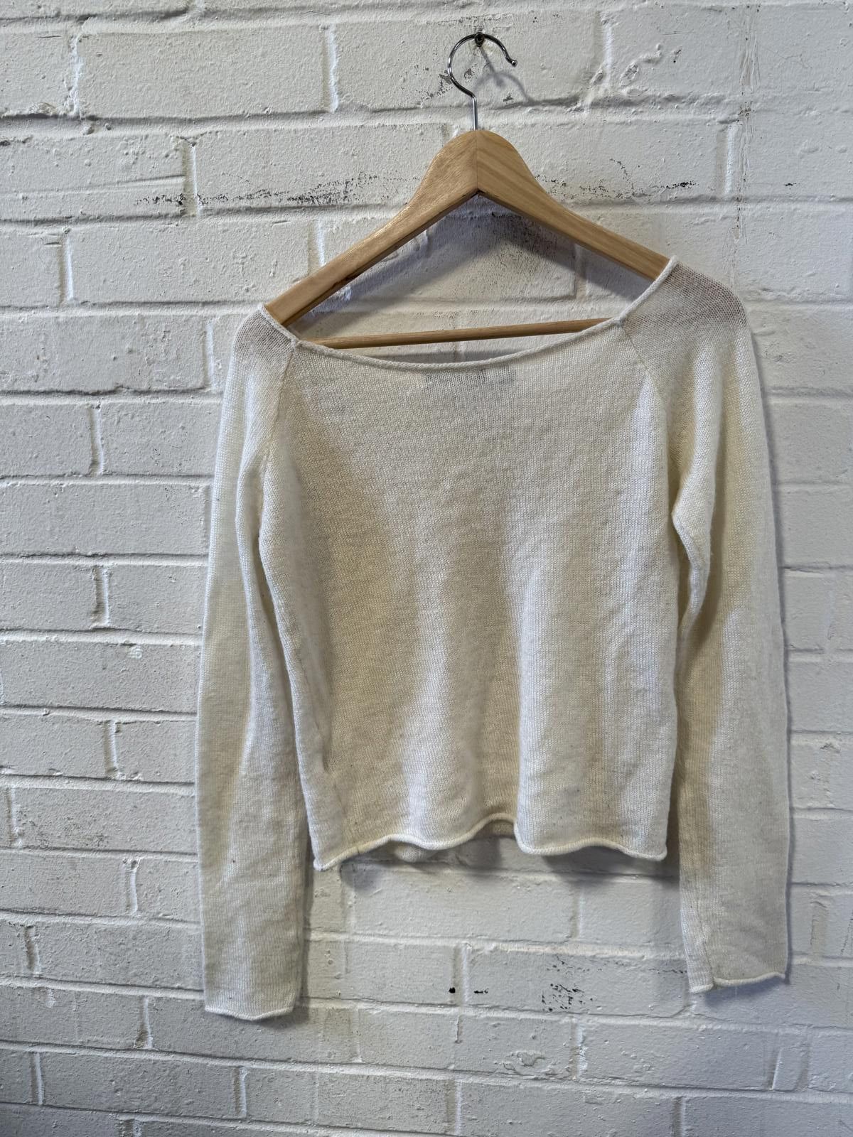 Designer Brandy Melville White Knit Long Sleeve Top, Size Small Size S / US 4 / IT 40 - 4 Thumbnail