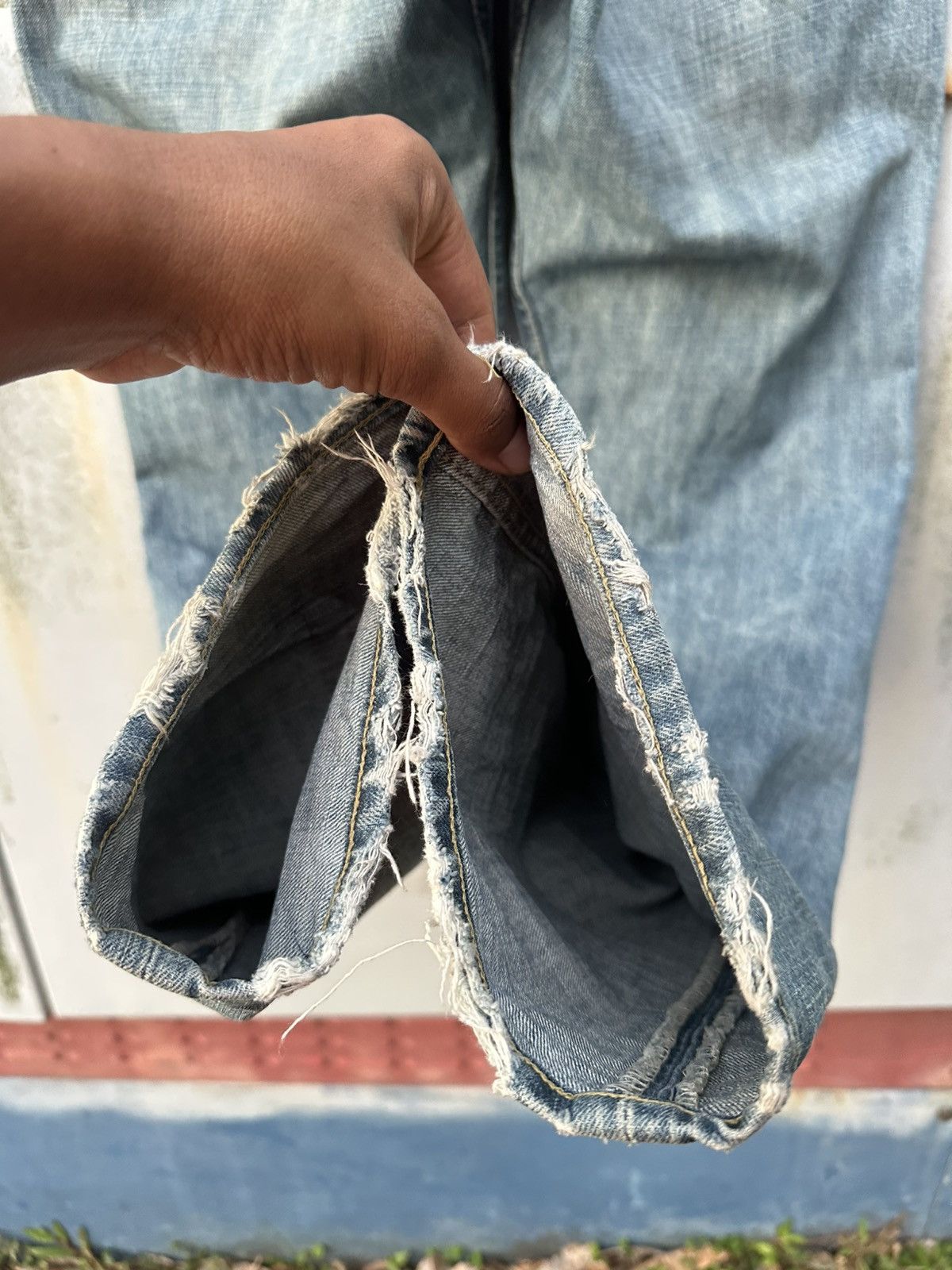 Levi's Vintage Clothing THRASHED Levis 503 Baggy Jeans Size US 34 / EU 50 - 11 Thumbnail