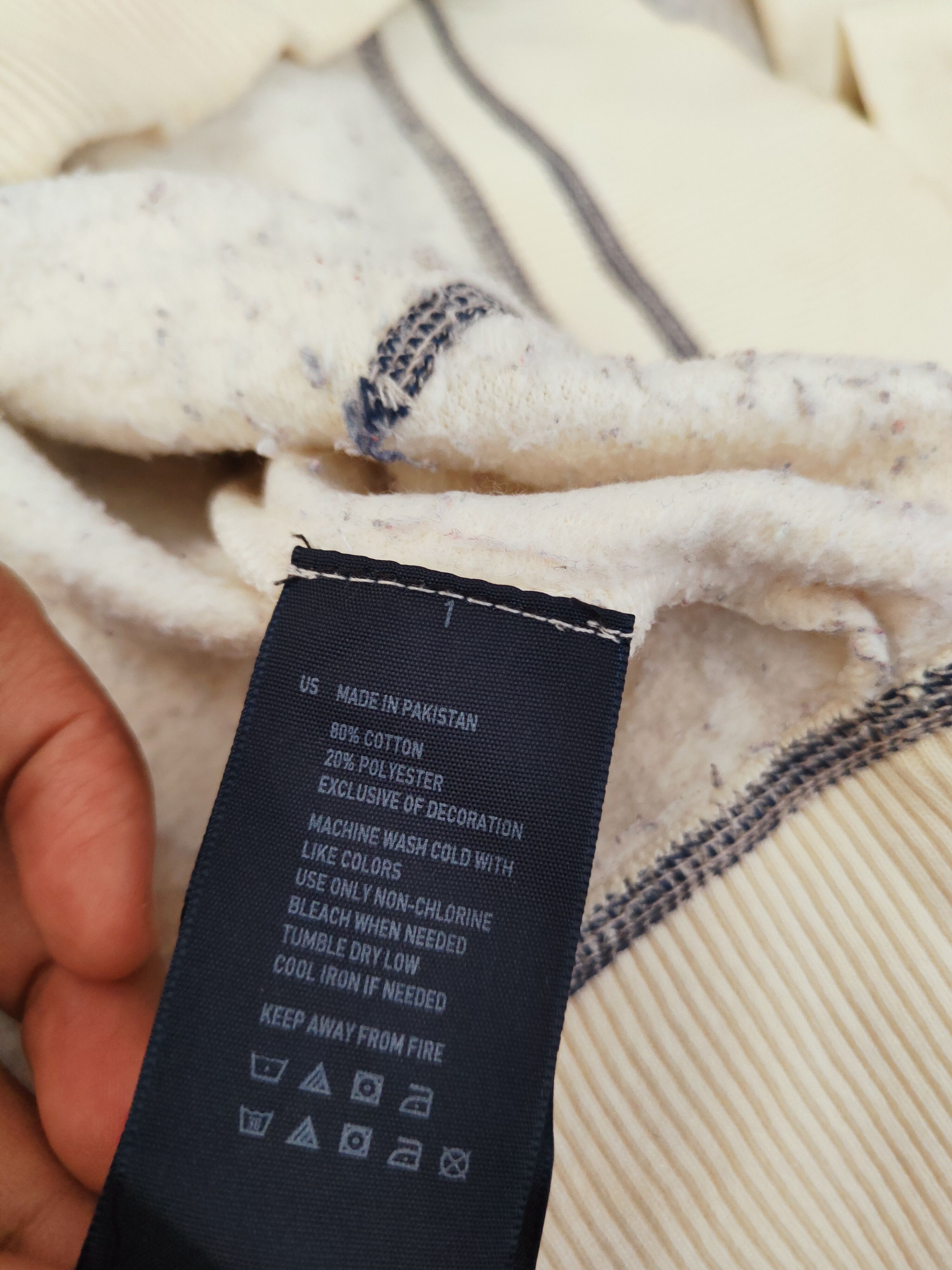 American Eagle Outfitters × Vintage American Eagle Outfitters Faded Cream Hoodie Sweatshirts Size US L / EU 52-54 / 3 - 11 Thumbnail