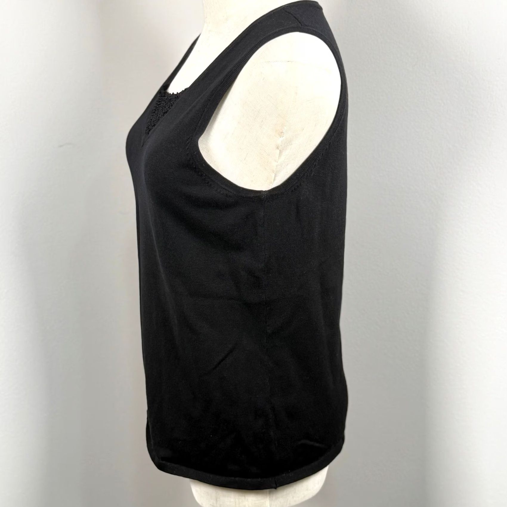 Vintage Pointelle Tank Top L Women Black Silk Blend Lace V-Neck Knit Shell Minimalist Tank Top Size L / US 10 / IT 46 - 2 Thumbnail