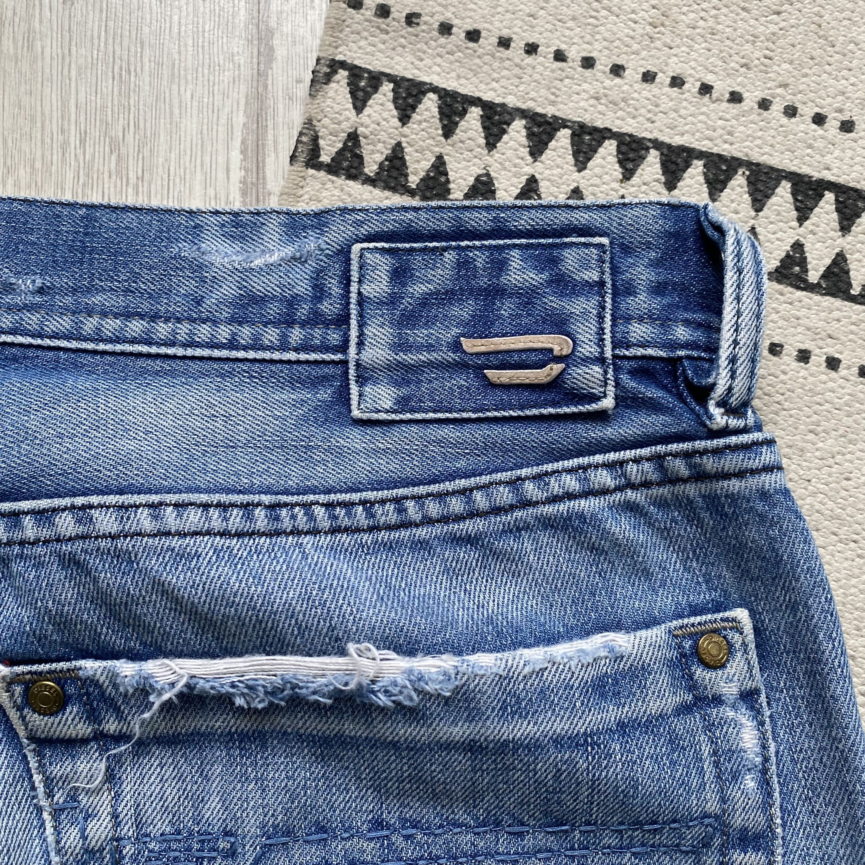 Diesel Vintage Diesel denim shorts Distressed jeans Y2K Size US 34 / EU 50 - 4 Thumbnail
