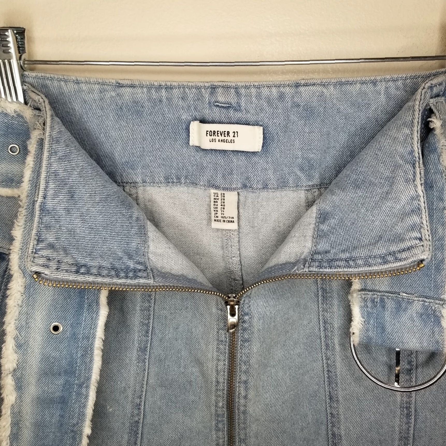 Forever 21 Forever 21 Womens NWT Short Blue Jean Skirt W/ Jean Belt Size 28 Size 28" / US 6 / IT 42 - 2 Thumbnail