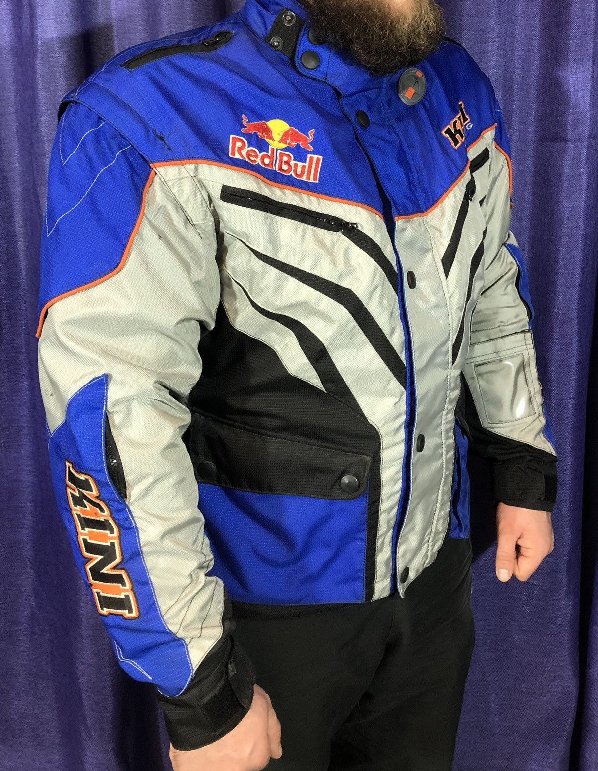 Ferrari × Marlboro × Yamaha Red Bull Kini Auto Motorcycle Jacket Racing Size US XL / EU 56 / 4 - 1 Thumbnail