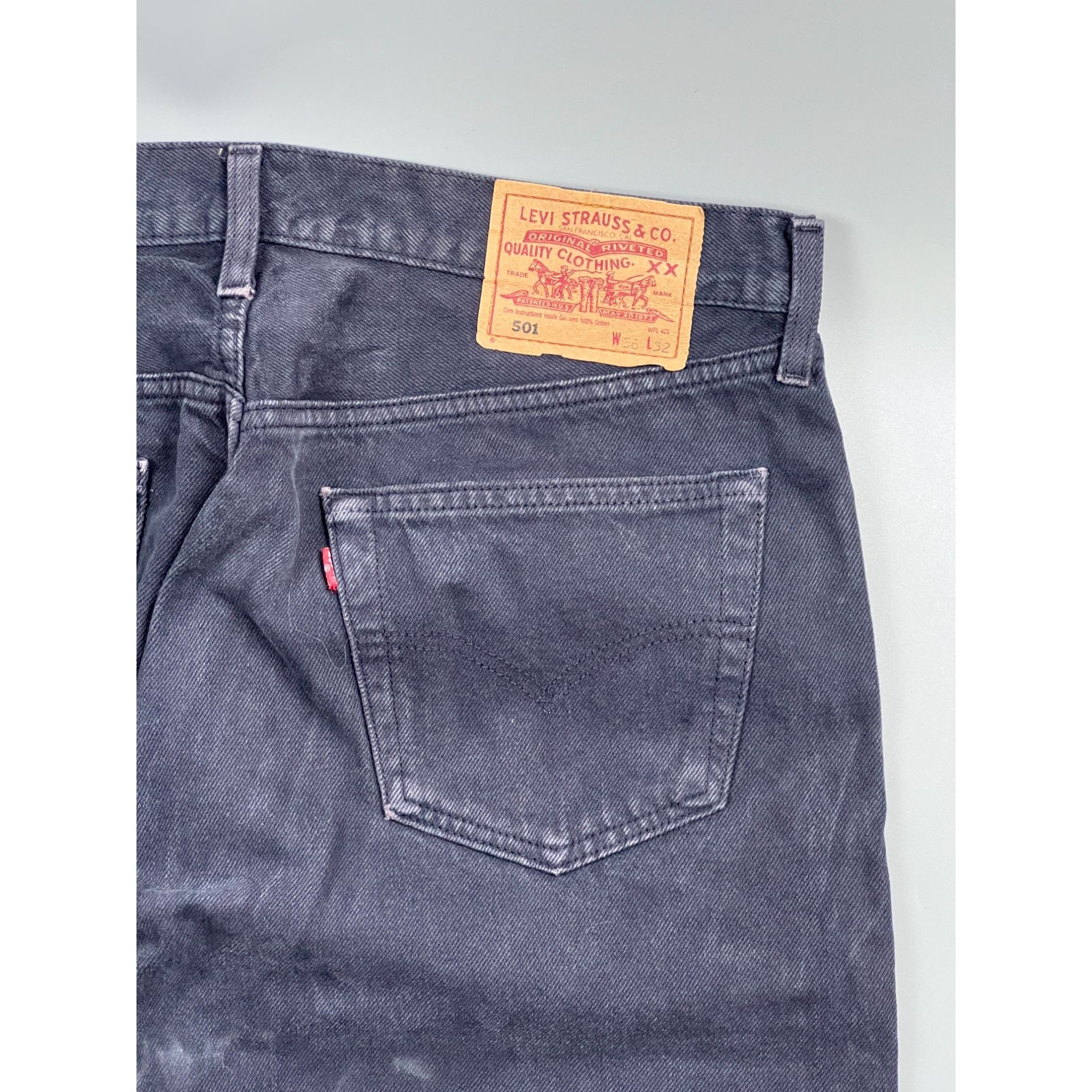 Levi's Vintage Clothing Levi’s 501 Made in UK Vintage Denim Jeans Pants (Y0914) Size US 36 / EU 52 - 11 Thumbnail