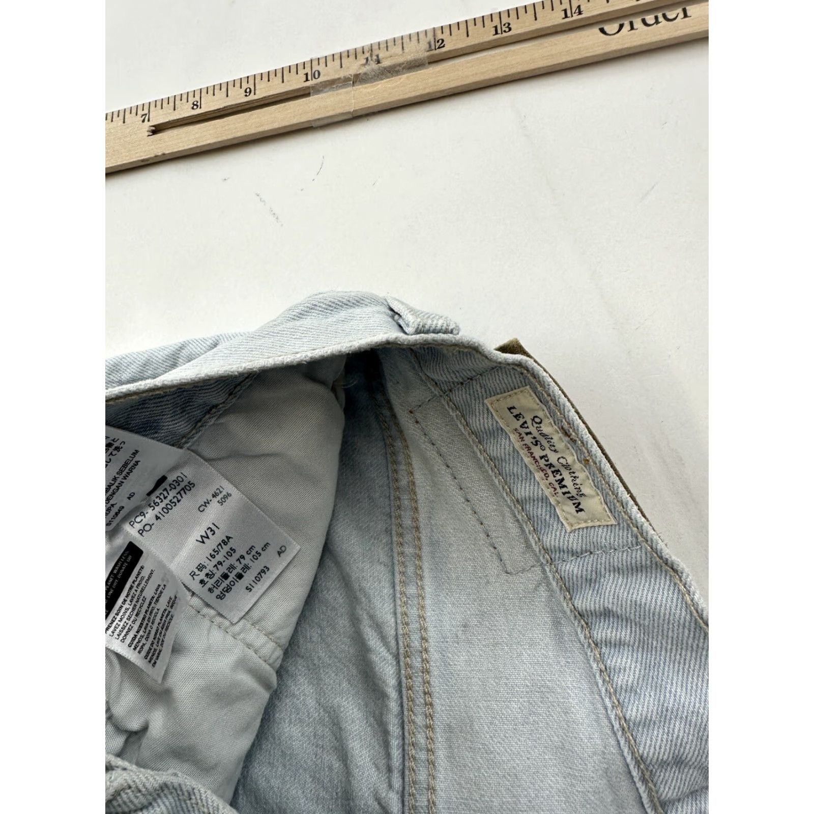 Levi's VINTAGE Levi’s 501 Shorts Womens 31 Cut-Off Denim Cotton Blue Shorts Casual Womens 501 Cut-Off Jeans 100% Cotton Size 24" / US 00 / IT 34 - 7 Thumbnail