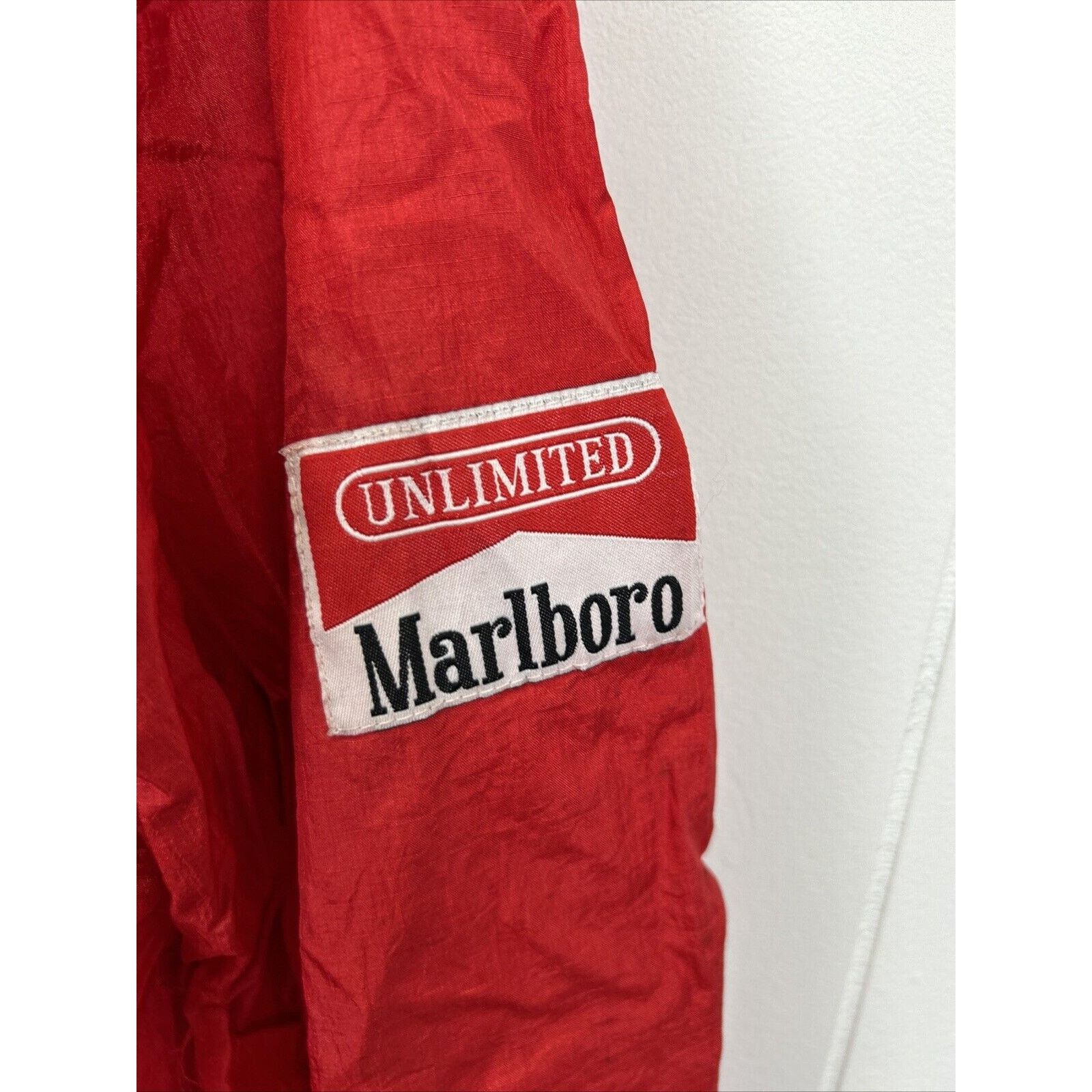 Marlboro Marlboro Vintage Nylon Windbreaker Size XL Kangaroo Pocket Size US XL / EU 56 / 4 - 4 Thumbnail