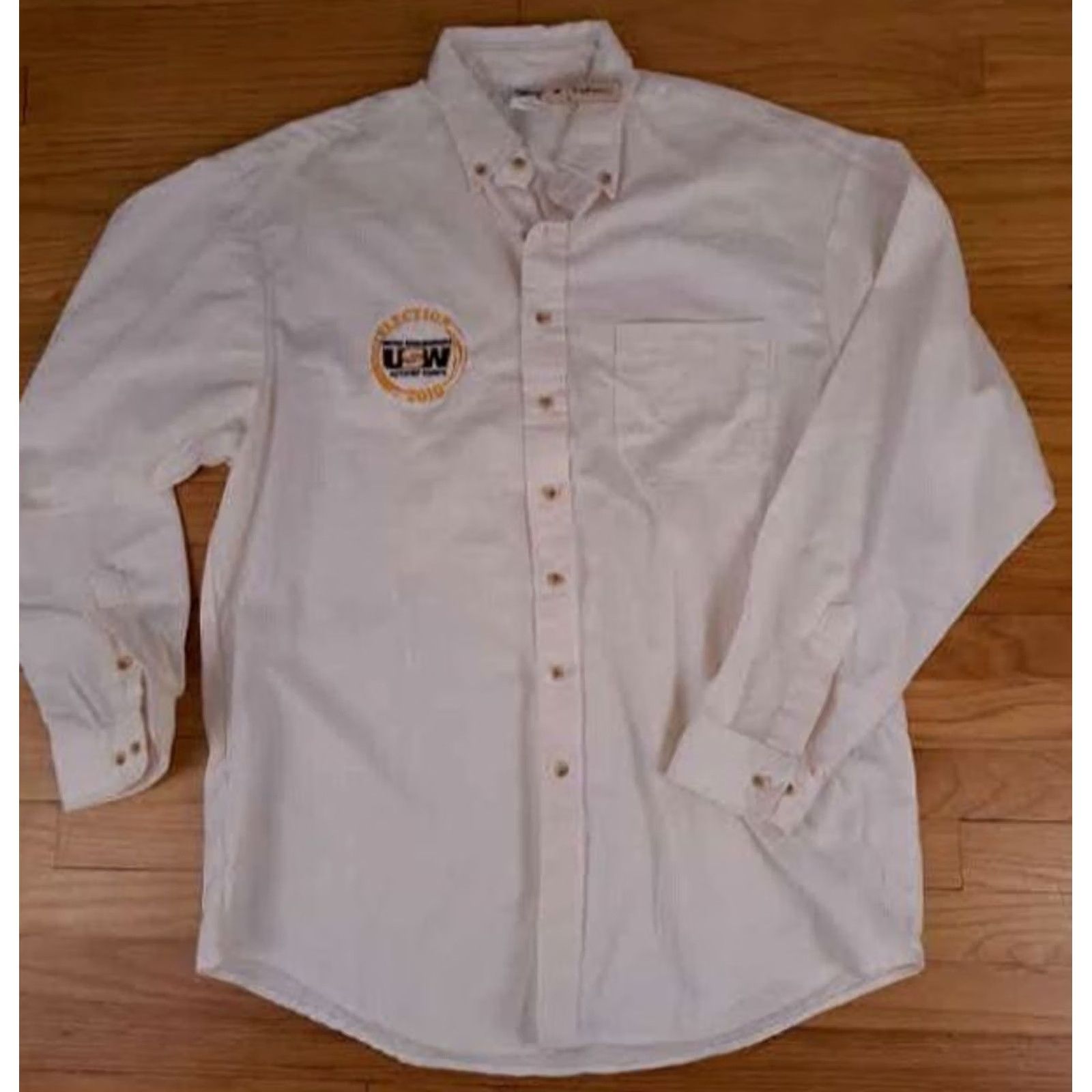 Vintage VINTAGE United Steel Workers Activist Corps 2010 Button-Up Shirt USA Embroidered Long Sleeve Men XL Cream Size US XL / EU 56 / 4 - 2 Thumbnail