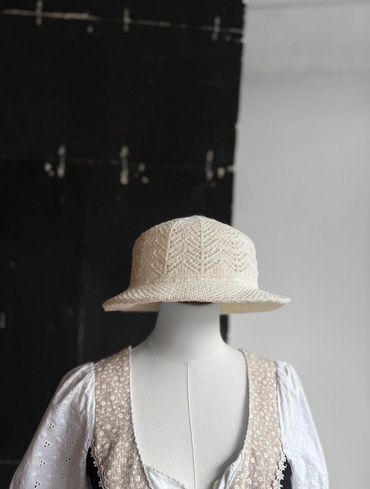 Wigens Wigens Vintage White Beige Knit Bucket Cloche Hat Sweden Size ONE SIZE - 1 Thumbnail