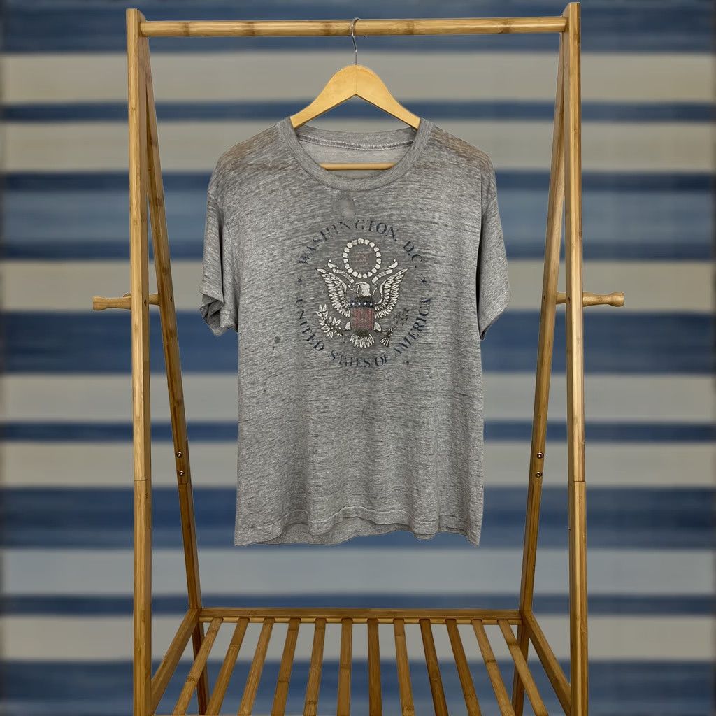 Vintage VINTAGE 80s Washington DC Presidential Crest T-Shirt Gray L Mens Size US L / EU 52-54 / 3 - 1 Thumbnail