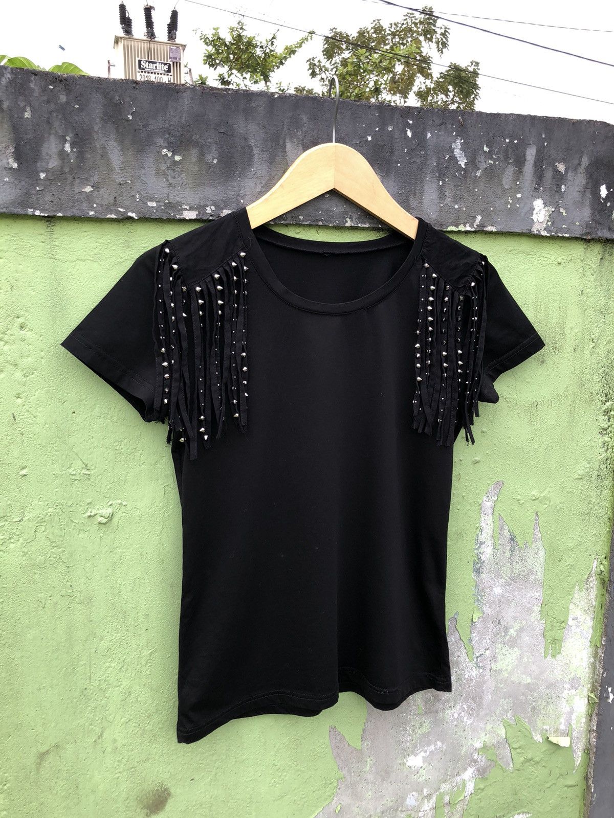If Six Was Nine Studded Hairy Shoulder Gothic Punk Grunge Emo Style Tshirt Size M / US 6-8 / IT 42-44 - 3 Thumbnail
