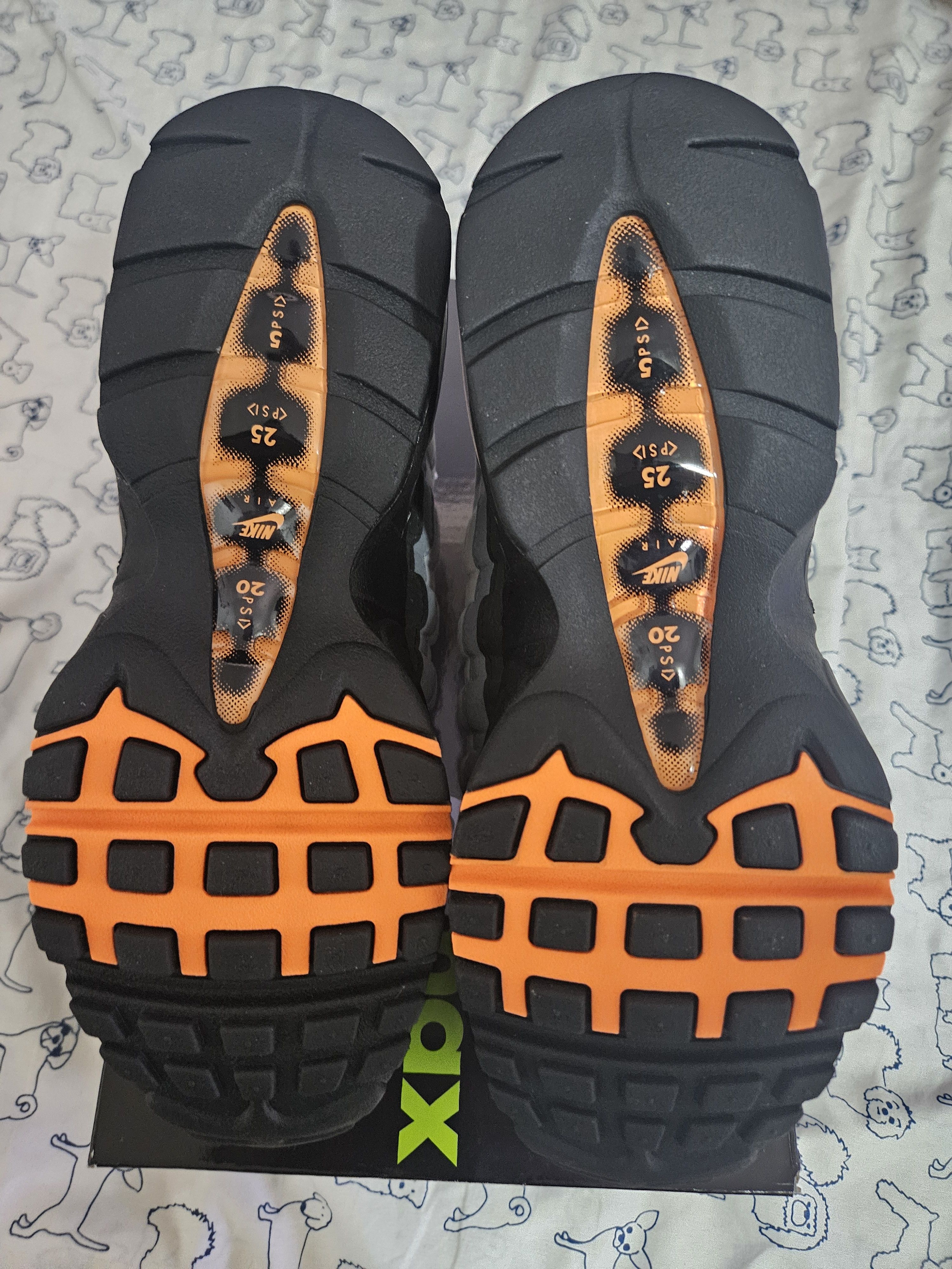 Nike NIKE AIR MAX 95 MANDARIN Size US 6.5 / EU 39-40 - 7 Thumbnail
