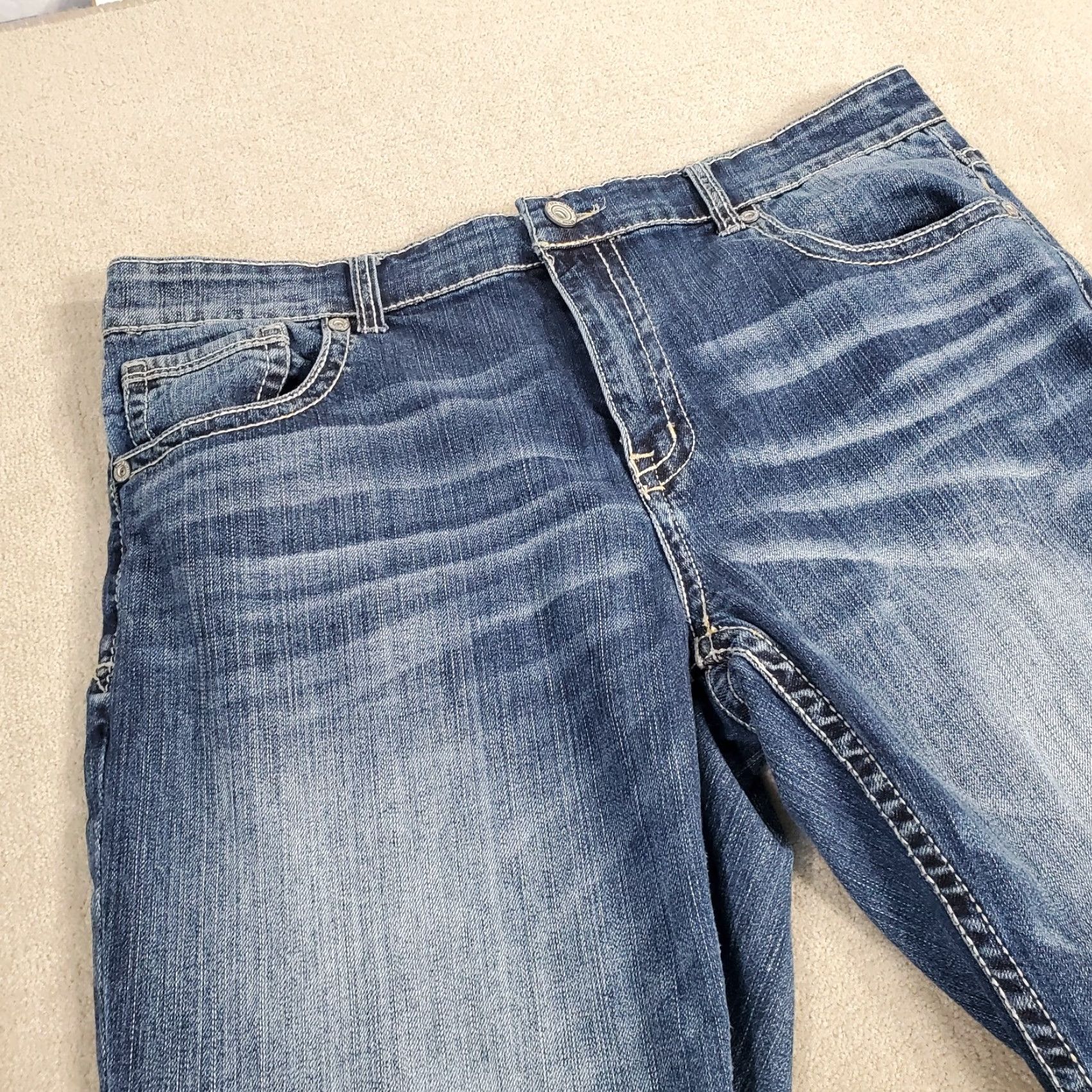 Vintage BKE Tyler Jeans Mens 38 S Blue Medium Wash Denim Solid Straight Leg Buckle Faded Size US 38 / EU 54 - 2 Thumbnail