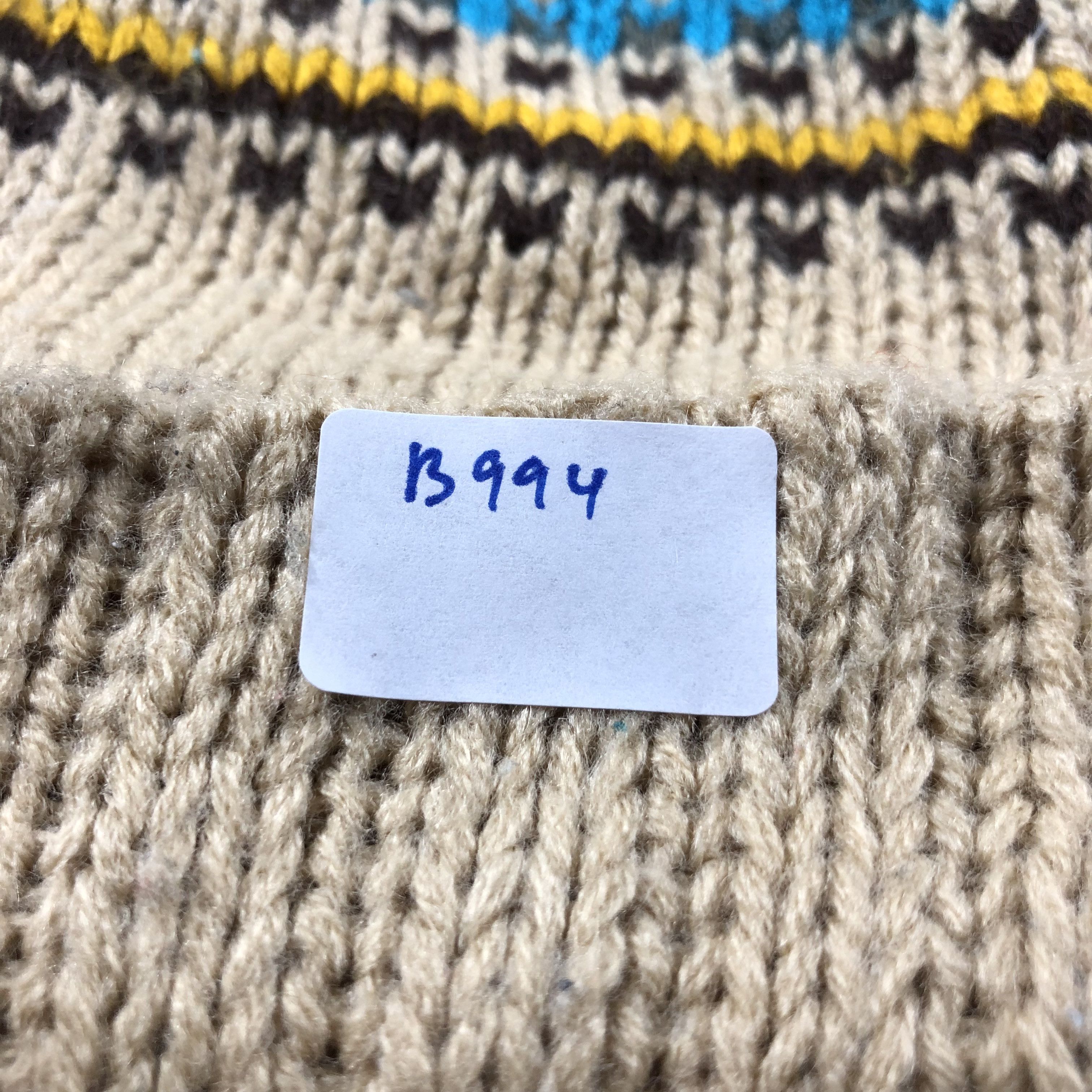 Vintage Hush Hush Stripe Beanie Snowcap Snow Hat B994 Size ONE SIZE - 7 Thumbnail