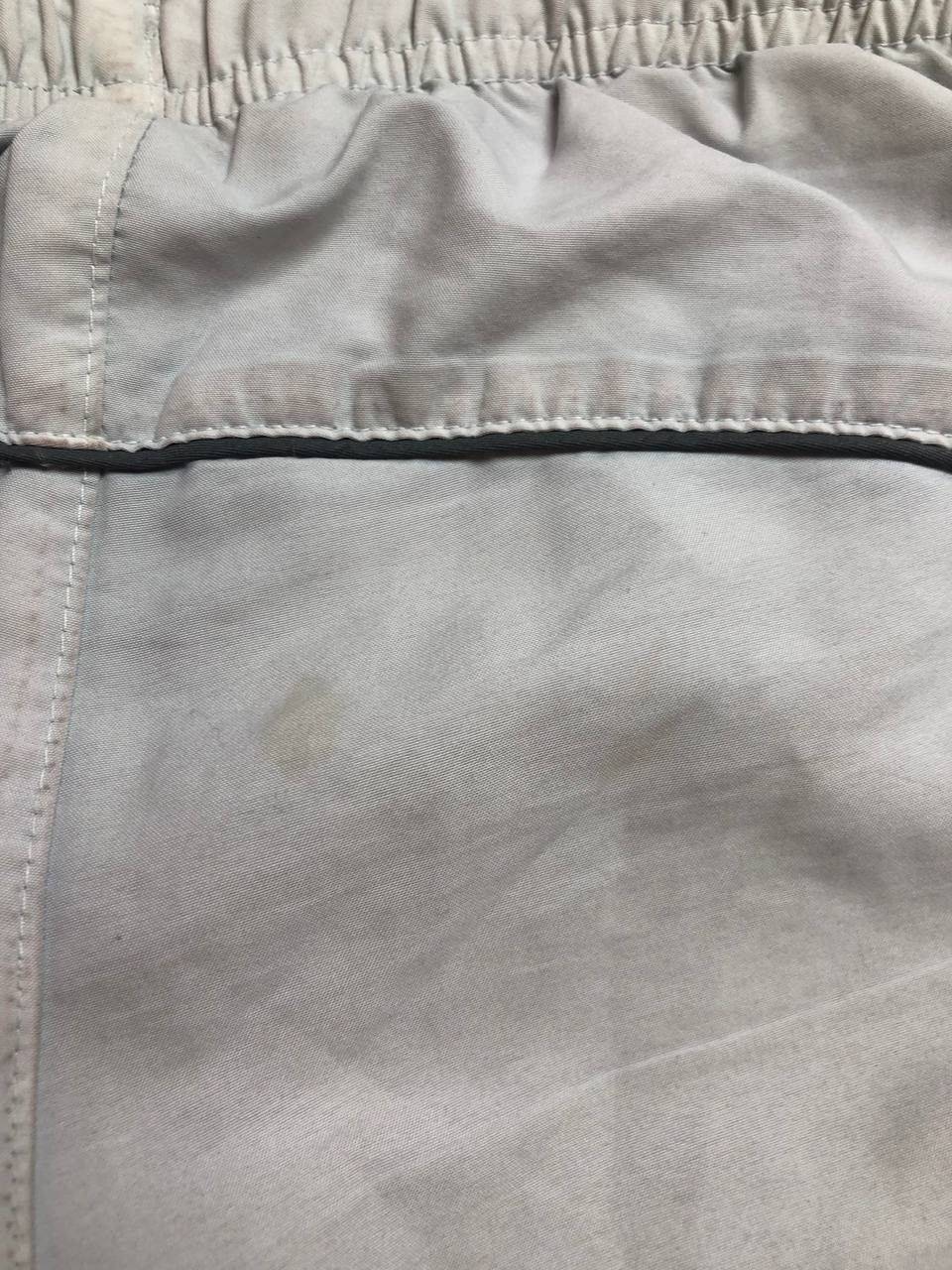 Nike Nike Mens Baggy Shorts Vintage Grey Jorts Swoosh Summer Size US 34 / EU 50 - 19 Thumbnail