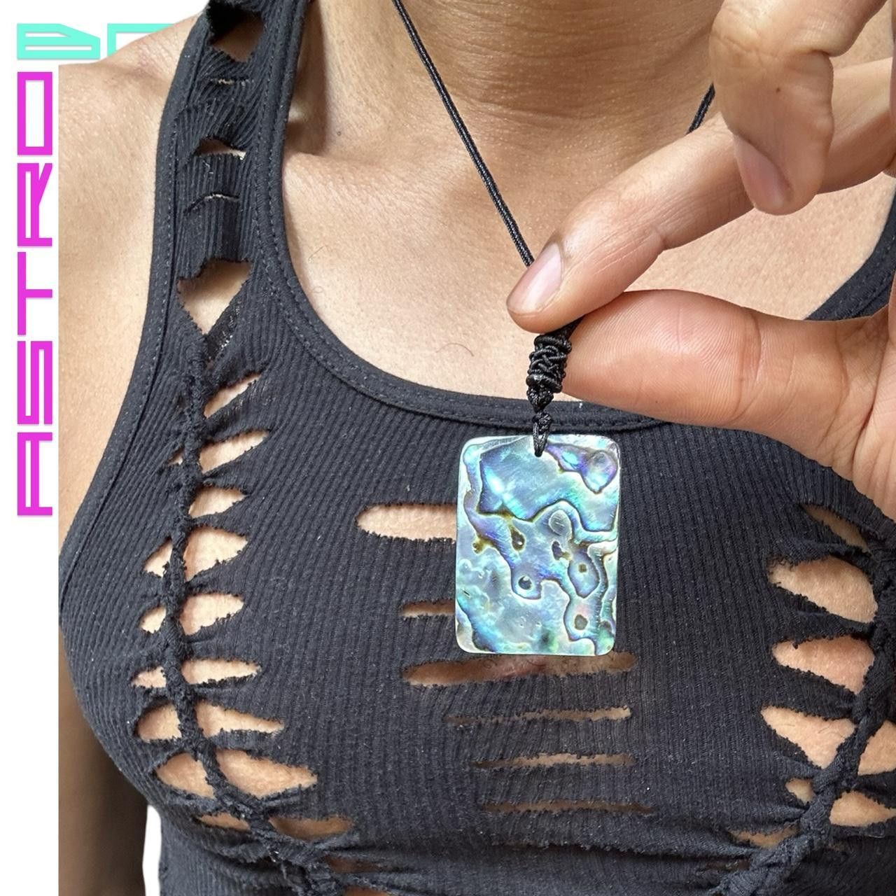 Jewelry ABALONE BLUE GREEN IRIDESCENT SHELL CORD NECKLACE Size ONE SIZE - 2 Thumbnail