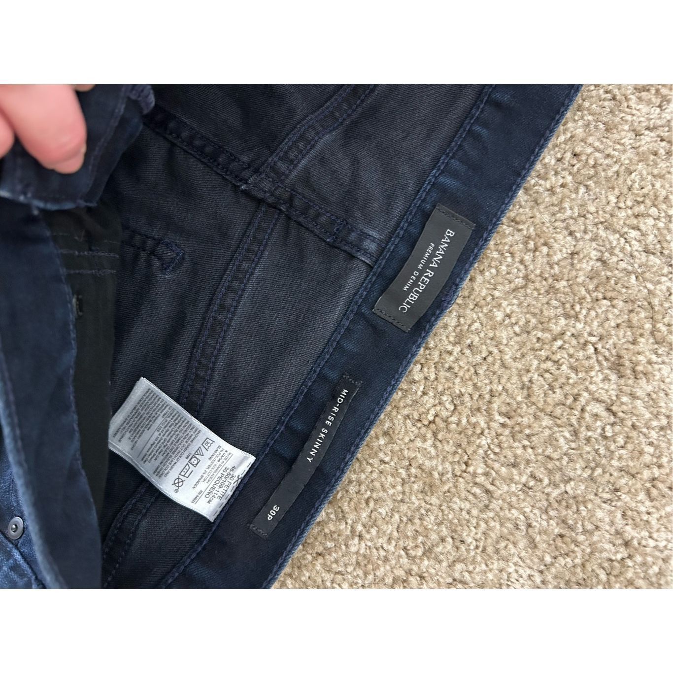 Banana Republic Banana Republic Mid-Rise Dark Wash Blue Skinny Jeans, Size 3 Size 30" / US 8 / IT 44 - 4 Thumbnail
