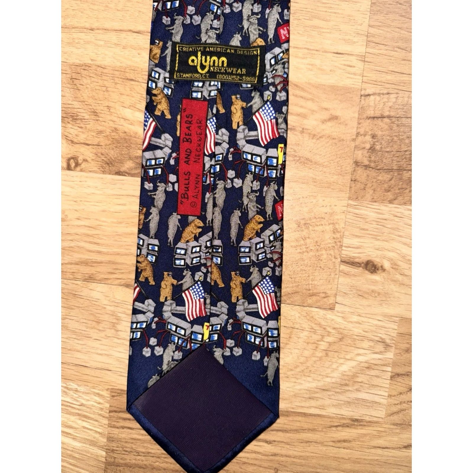 Market VINTAGE Alynn Neckwear Silk Tie Men's Stock Market Wall Street Bulls + Bears Blue Geometric Size ONE SIZE - 3 Thumbnail