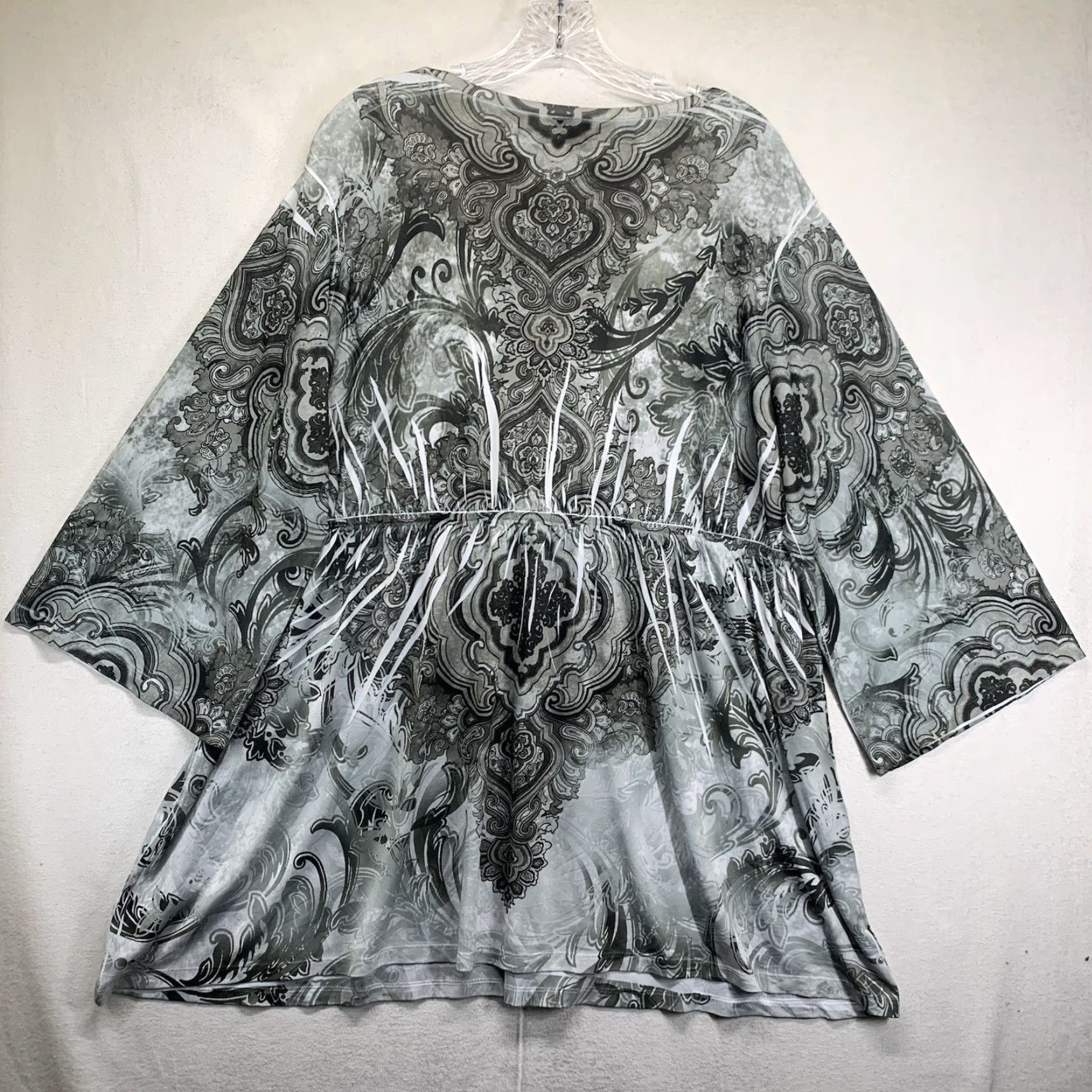 Faded Glory Faded Glory Tunic Blouse 3X Women Gray Geometric Boho Art 3/4 Sleeve Boat Neck Pullover Rhinestone Plus Size Ladies Fashion Size XXL / US 16-18 / IT 52-54 - 2 Thumbnail