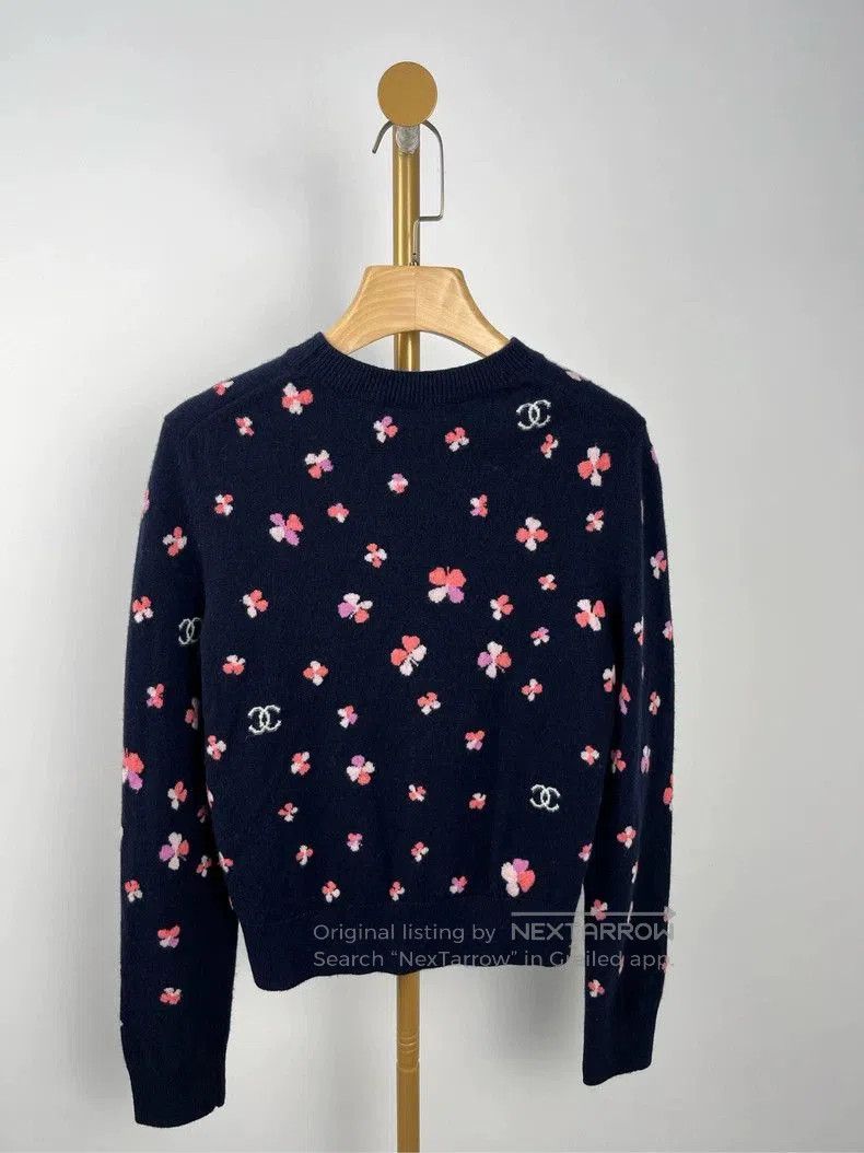 Chanel Chanel Blue Floral Long Sleeve Knit. Size US S / EU 44-46 / 1 - 2 Thumbnail