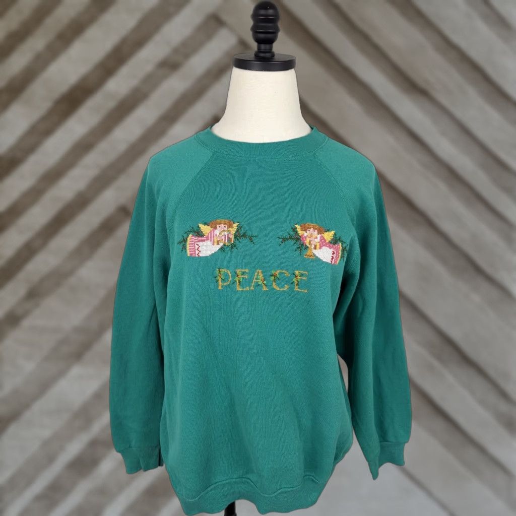 Vintage VINTAGE Christmas Sweatshirt Womens XL Needlepoint Embroidered Angels Peace Mom Green 80s 90s Christmas Grunge Retro Pullover Crew Neck Size XL / US 12-14 / IT 48-50 - 1 Thumbnail