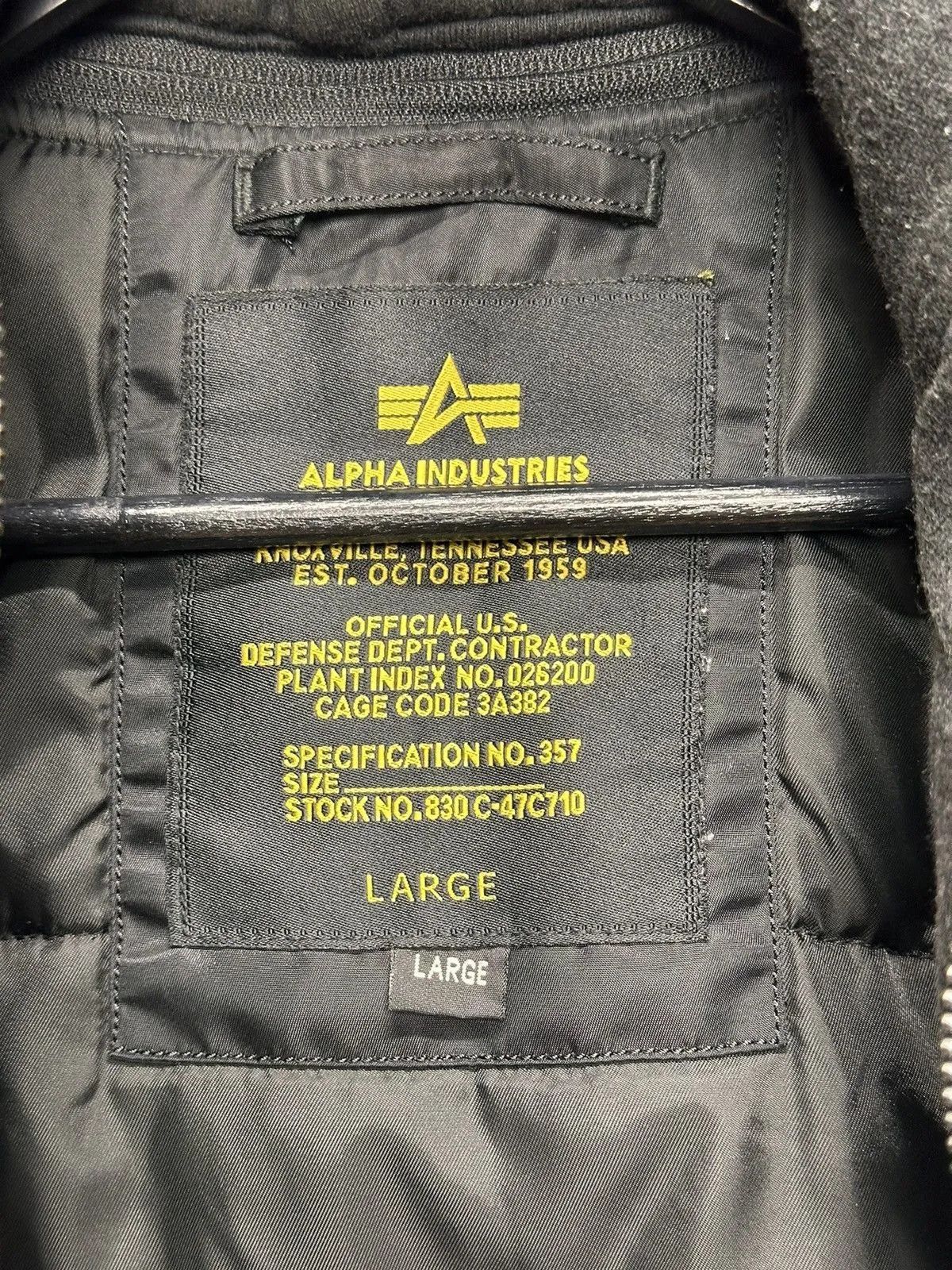 Vintage Alpha Industries Black Bomber Jacket Military Flight Style Size US L / EU 52-54 / 3 - 11 Thumbnail