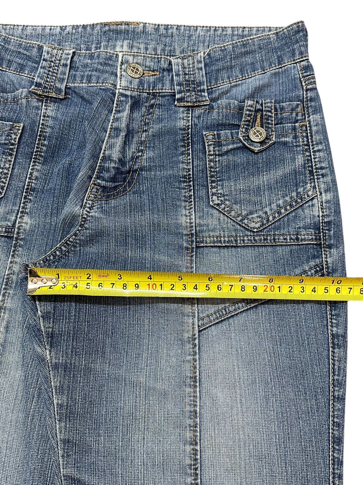 Japanese Brand Vintage Japanese Brand Faded Wash Avant Garde Baggy Jeans Size US 29 - 14 Thumbnail