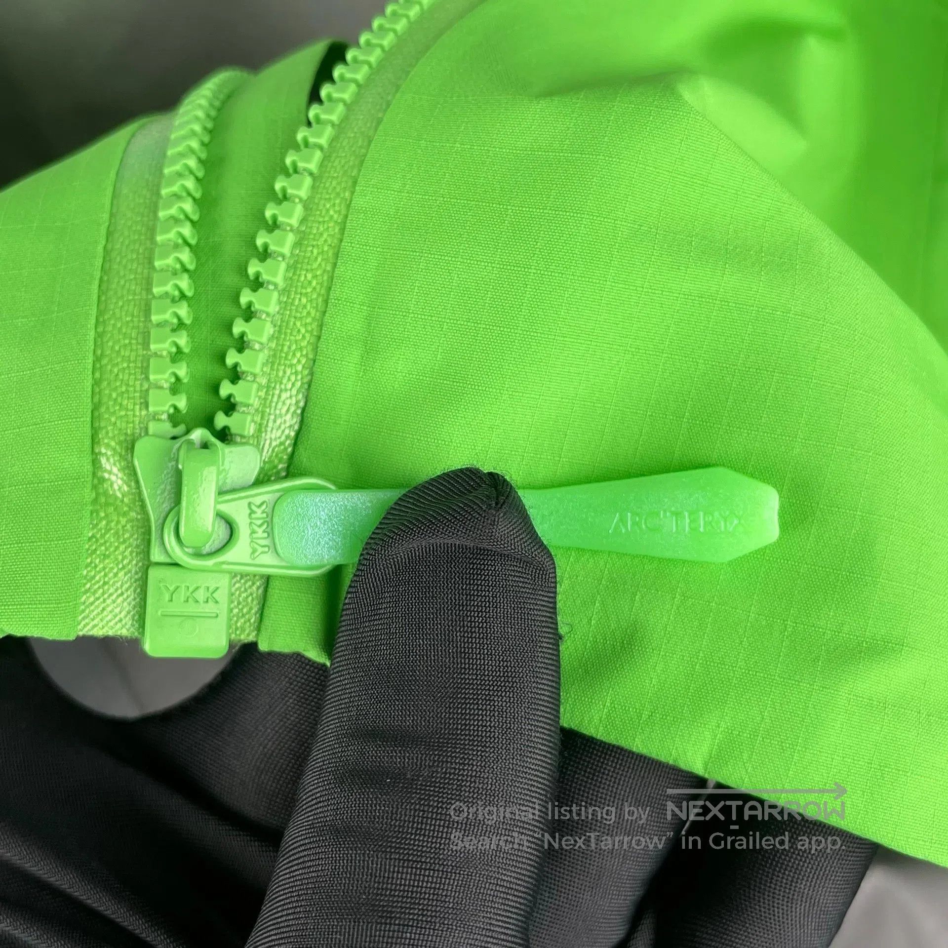 Arc'teryx Arc'teryx Hooded green hard shell jacket| Size US L / EU 52-54 / 3 - 8 Thumbnail