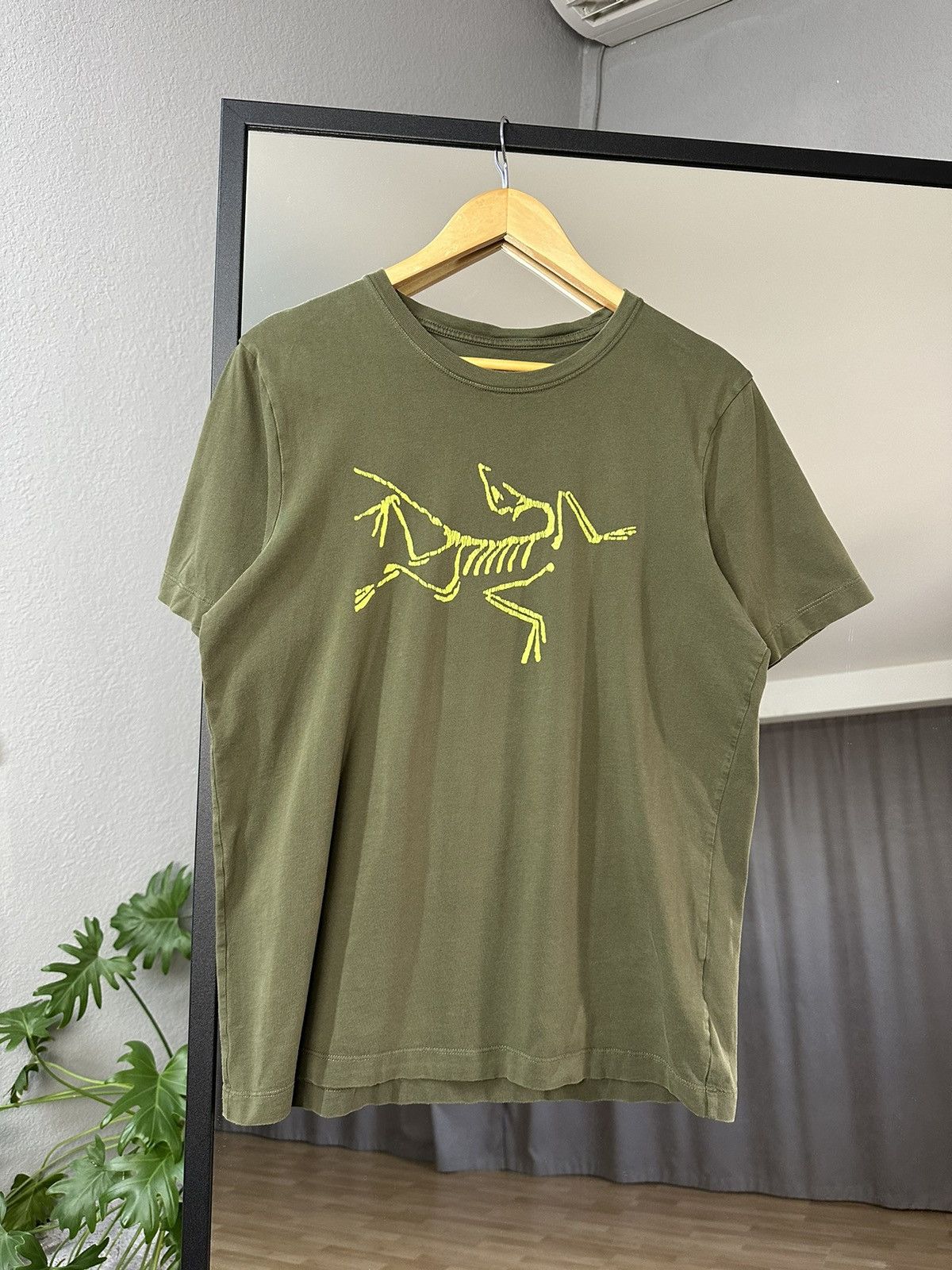 Arc'teryx Vintage Arc’teryx Skeletal Big Logo T-Shirt Archival Rare Size US M / EU 48-50 / 2 - 1 Thumbnail