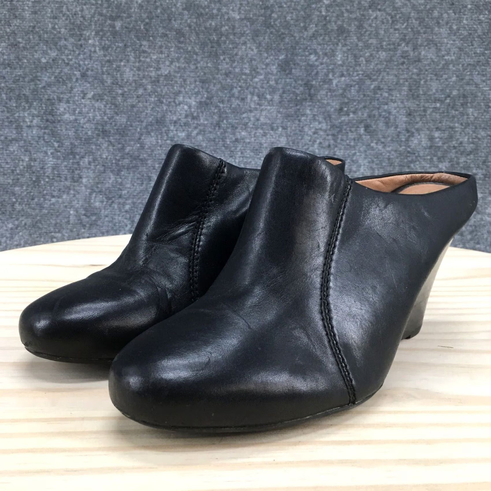 Clarks Clarks Artisan Sandal Womens 6.5M Santee Charm Slip On Wedge Mule Black Leather Size US 7 / IT 37 - 6 Thumbnail