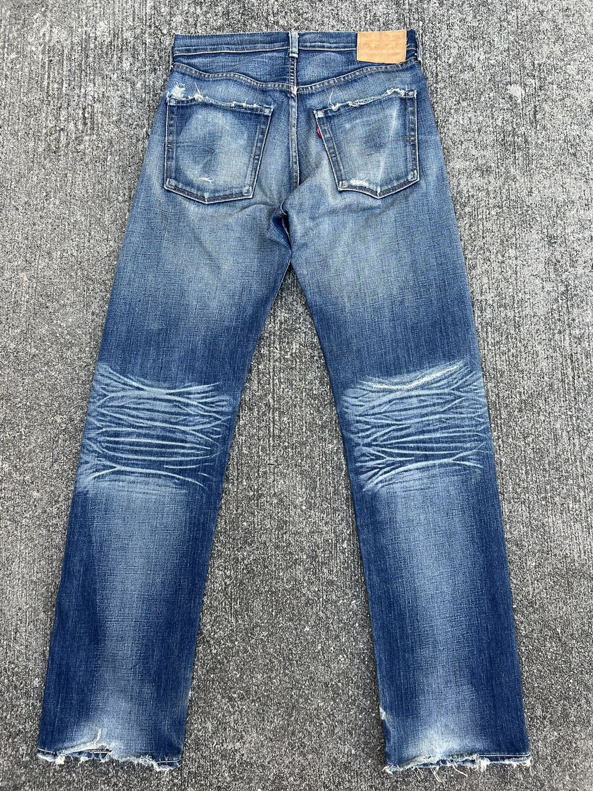 Levi's Vintage Clothing × Vintage Vintage 2005 LVC Levi’s 501 E Trashed Denim Selvedge Jeans Size US 32 / EU 48 - 2 Thumbnail