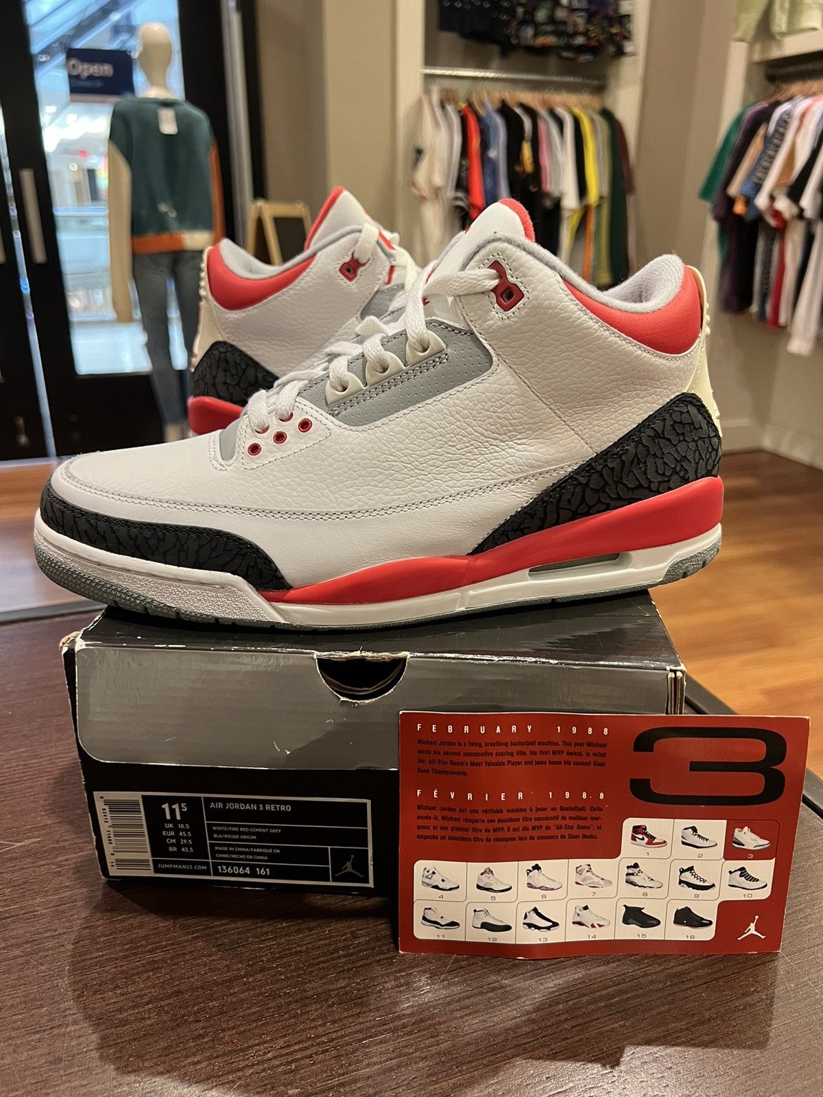 Jordan Brand Jordan 3 retro ‘fire red’ 2007 Size US 11.5 / EU 44-45 - 2 Thumbnail