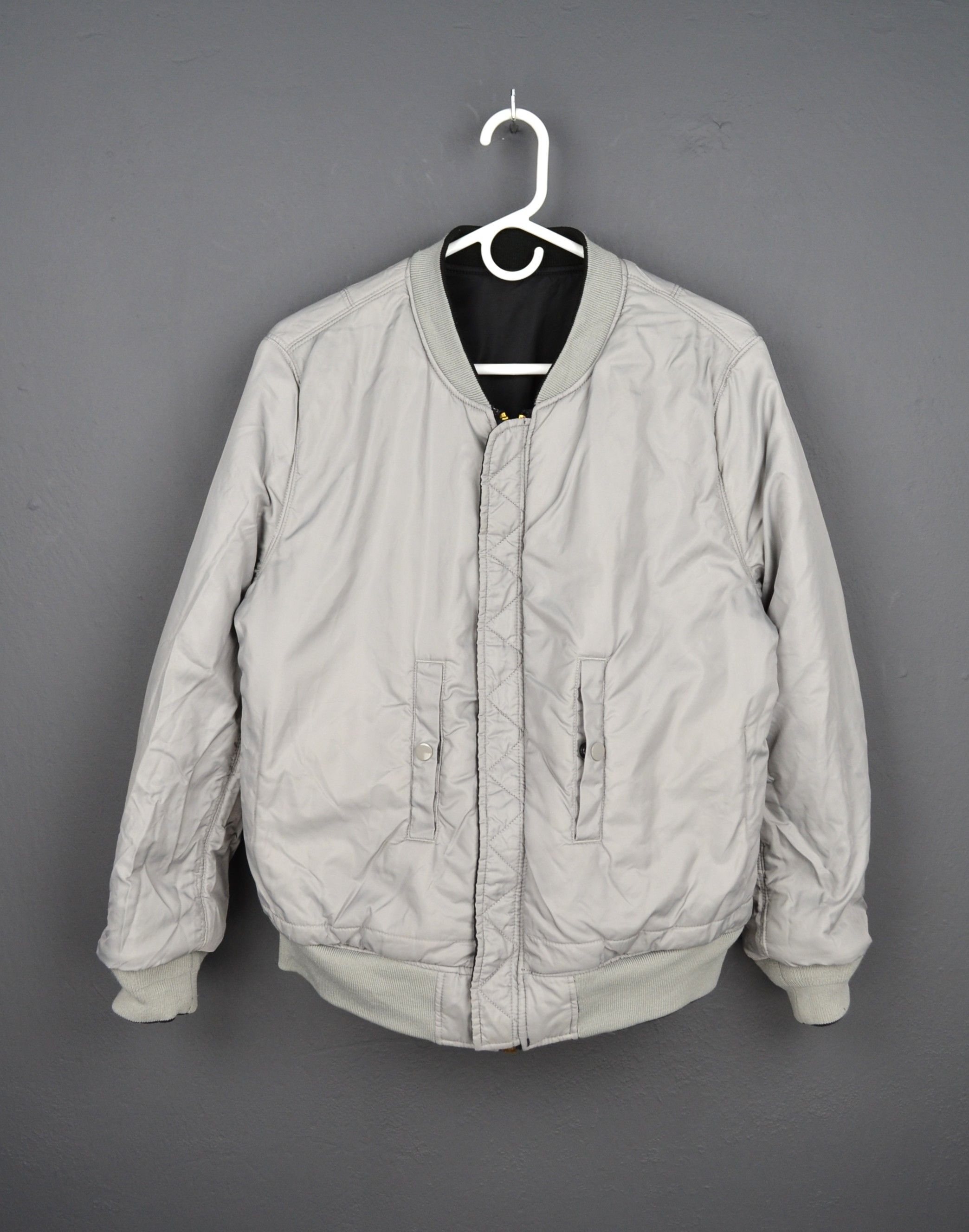 Alpha Industries Alpha Industries MA-1 Flag Gray Reversible Bomber Jacket L Size US L / EU 52-54 / 3 - 3 Thumbnail