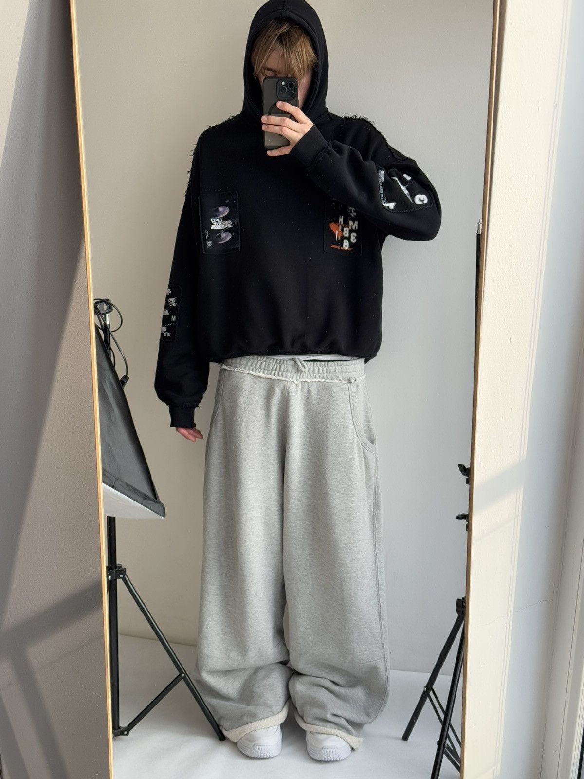 Misbhv MISBHV x UFO Print Boxy Fit Hoodie Distressed Type Hoodie Size US M / EU 48-50 / 2 - 7 Thumbnail