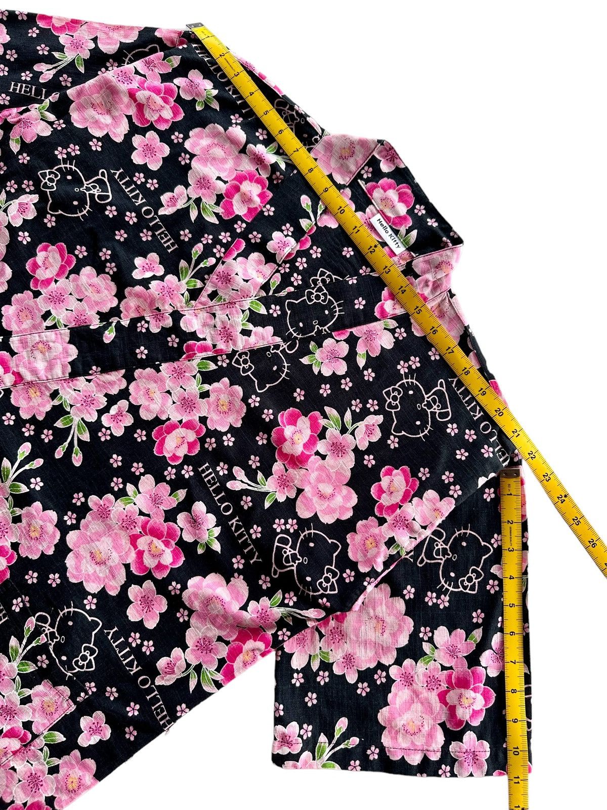 Anime × Japanese Brand × Komono Hello Kitty Kimono Size US L / EU 52-54 / 3 - 12 Thumbnail