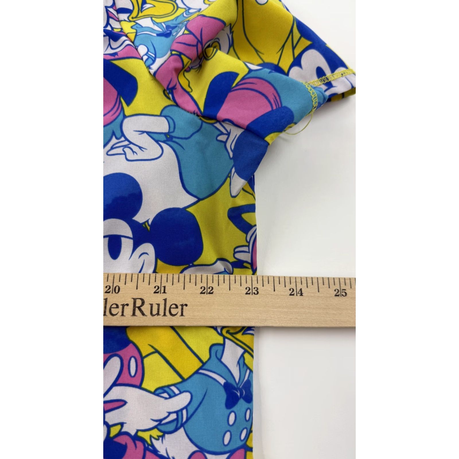 Disney Disney Shirt Womens XL Multicolor Mickey Mouse Donald Duck Scrub Top Cartoon Pockets Size XL / US 12-14 / IT 48-50 - 8 Thumbnail