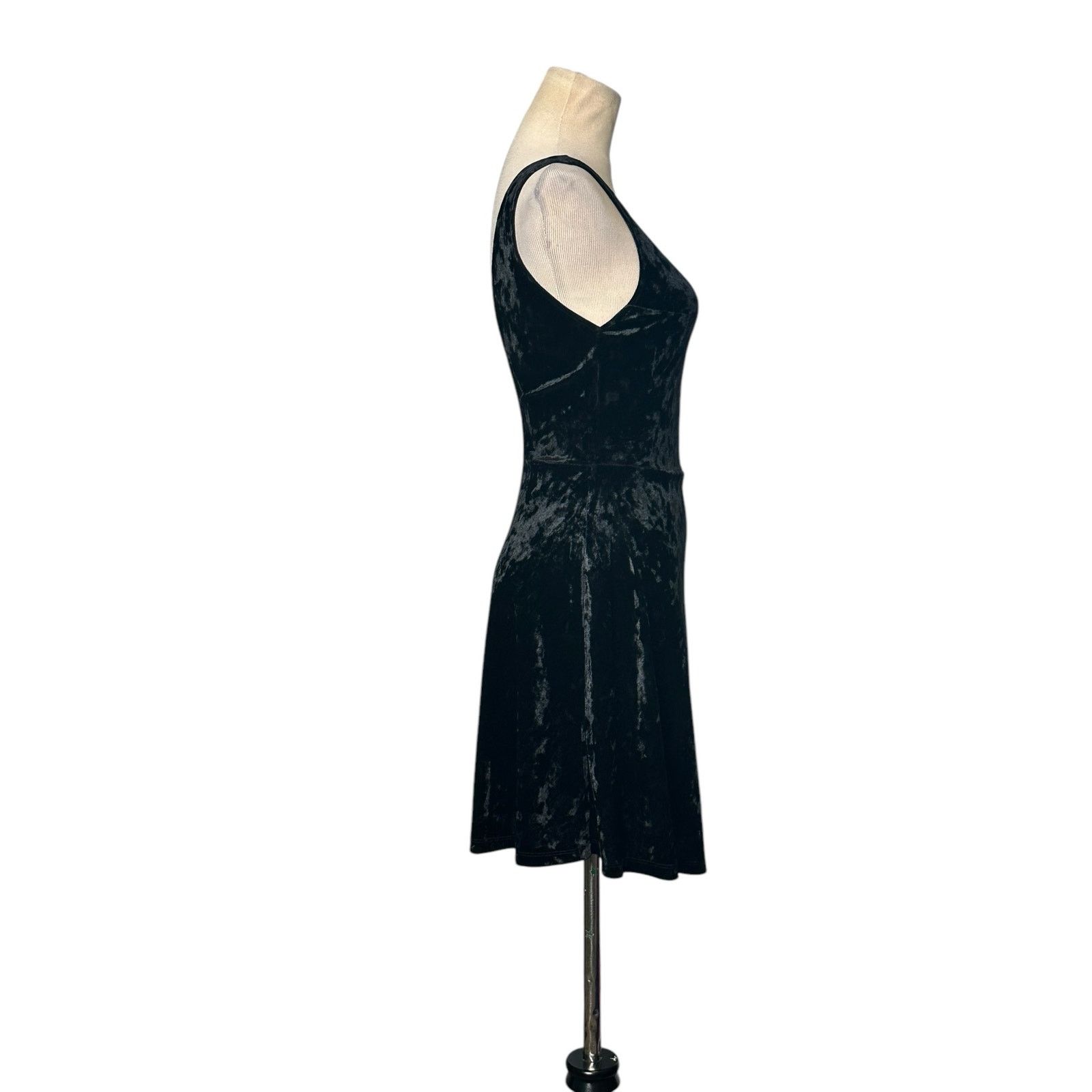 H&M H&M Divided black velvet deep V back mini party dress size 4 Size S / US 4 / IT 40 - 5 Thumbnail