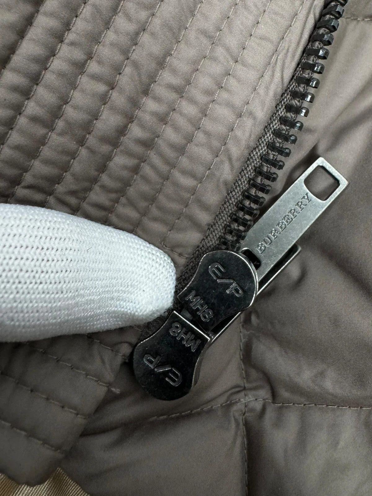 Burberry Burberry Down Puffer Parka Hooded Quilted size L Size L / US 10 / IT 46 - 18 Thumbnail