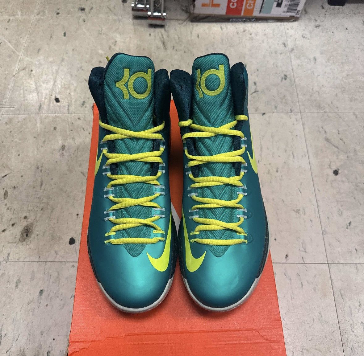 Nike KD 5 Hulk Size US 11 / EU 44 - 3 Thumbnail