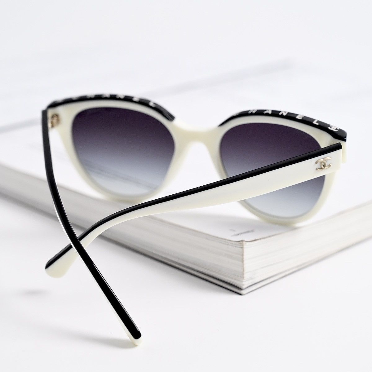 Chanel CHANEL 0CH5414 1763S6 SUNGLASSES Size ONE SIZE - 11 Thumbnail