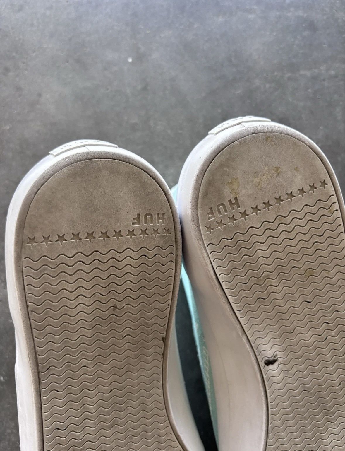 Huf Size 11 - 2016 Huf X Thrasher Classic Hi Mint Size US 11 / EU 44 - 11 Thumbnail
