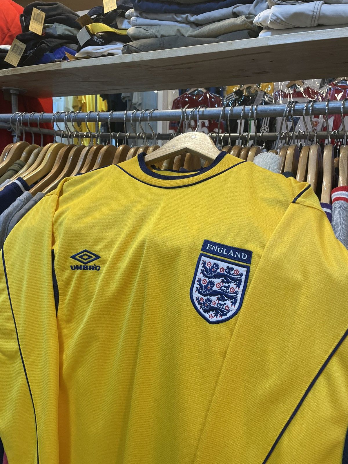 Umbro Vintage 1999-2000 England Football Goalkeeper Kit Size US M / EU 48-50 / 2 - 2 Thumbnail
