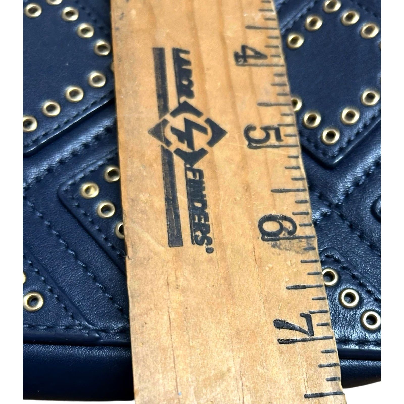 Vintage VINTAGE? No. Michael Kors Diamond Grommet JetSet Travel Leather Crossbody Bag Navy Blue Purse Size ONE SIZE - 7 Thumbnail