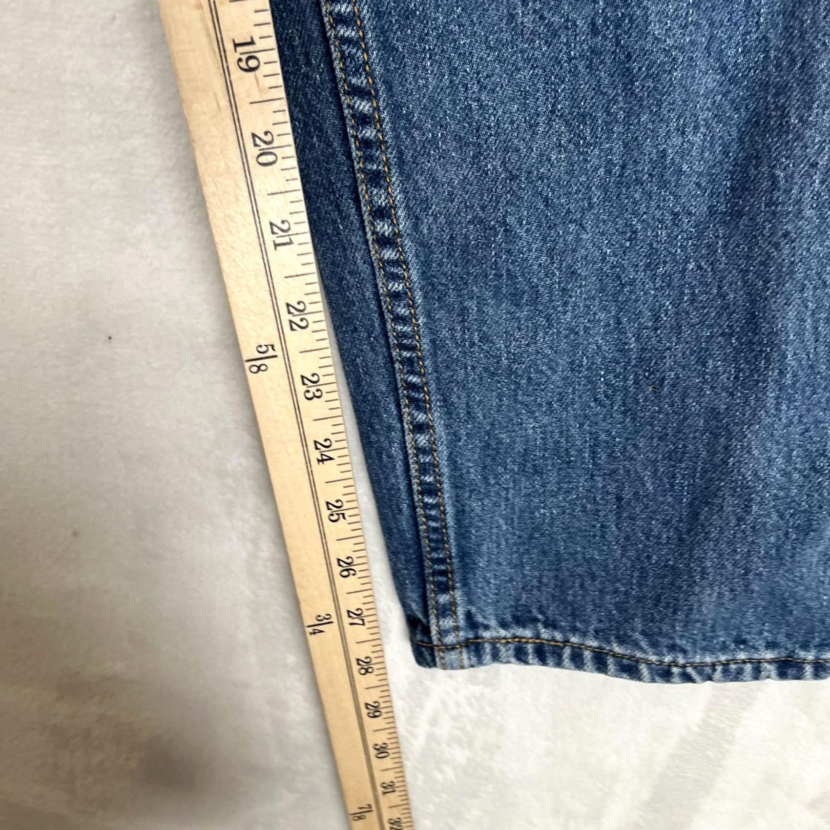 Levi's VTG Levi's 550 Classic Relaxed Tapered Jeans Womens 12 S 32x28 Blue Medium Denim Boots? Size 34" / US 12 / IT 48 - 2 Thumbnail