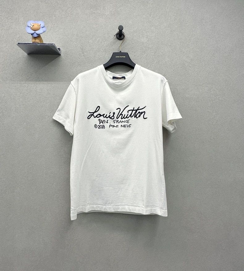 Louis Vuitton Louis Vuitton White Short Sleeve Embroidered Tee - dmc Size US S / EU 44-46 / 1 - 1 Thumbnail