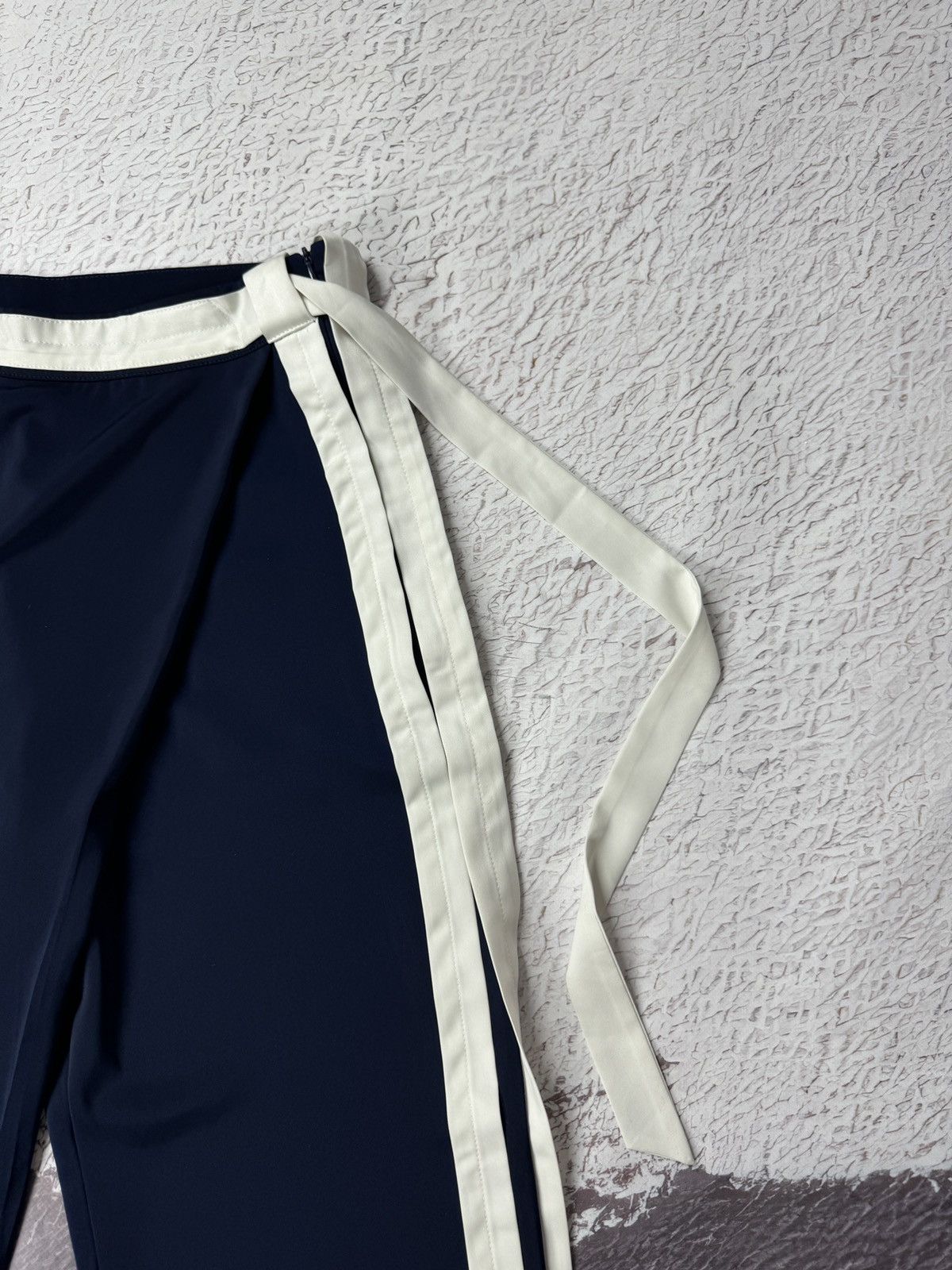 Dion Lee DION LEE Trouser Womens Mulberry Silk Navy Blue England Size 30" / US 8 / IT 44 - 8 Thumbnail