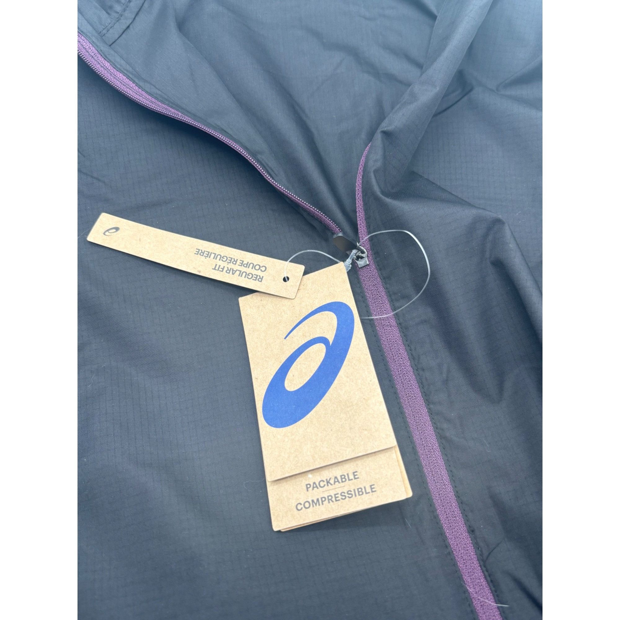 Asics ASICS Women's Hooded Packable Jacket, Black, Sz. L Size L / US 10 / IT 46 - 10 Thumbnail