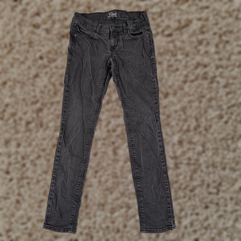 Old Navy Old Navy Jeans Women Black Denim The Diva Straight Low Rise Cotton Blend 26x29 2 29in Inseam Slimming Stretch 5-Pocket Vintage No Size 26" / US 2 / IT 38 - 1 Thumbnail