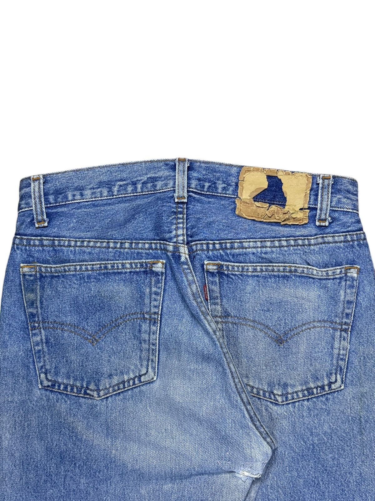 Levi's Vintage 80s Levis 501 Blue Wash Distressed Loose Jeans Size US 28 / EU 44 - 9 Thumbnail