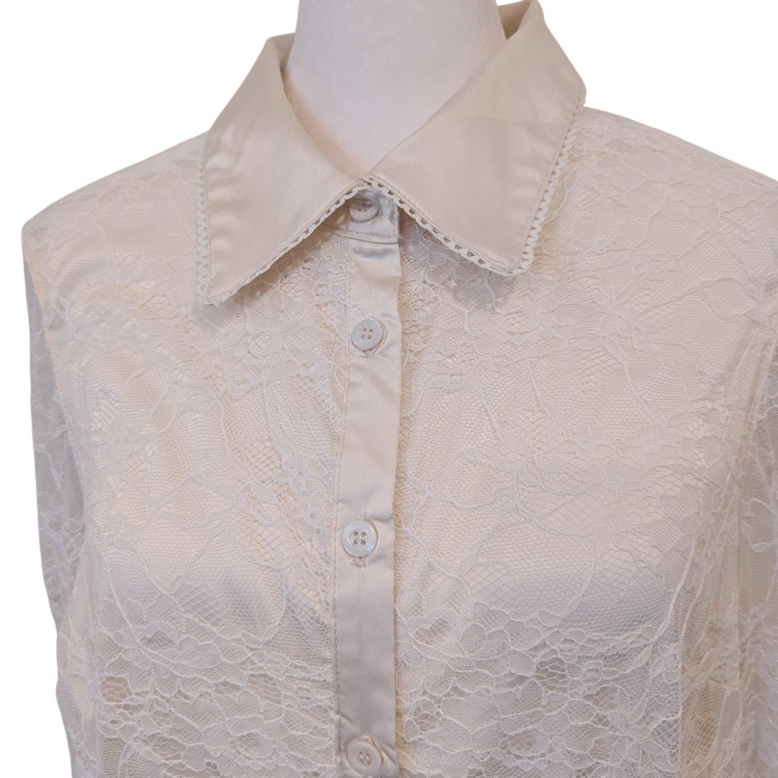 Other Rachel Parcell Lace Cream Satin Button Down Medium Size M / US 6-8 / IT 42-44 - 5 Thumbnail