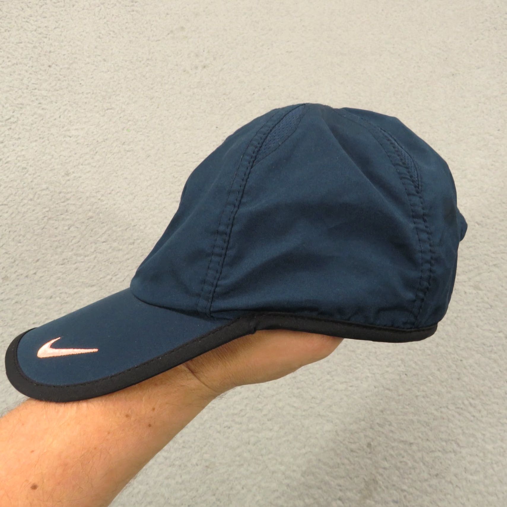 Nike Nike Hat Strap Back Navy Atomic Pink Featherlight Rafael Nadal 2013 US OPEN Men One Size Blue Baseball Cap Adjustable Lightweight Size ONE SIZE - 6 Thumbnail